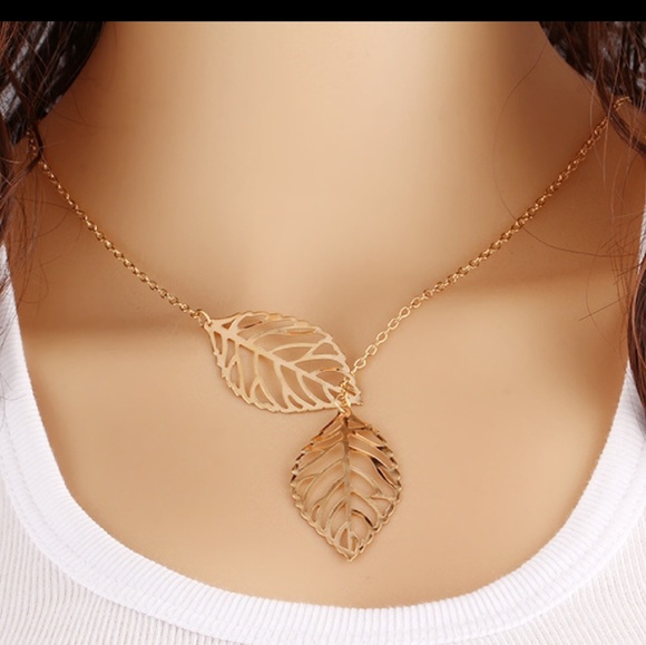 Golden Threads Jewelry - Double Leaf Necklace Gold